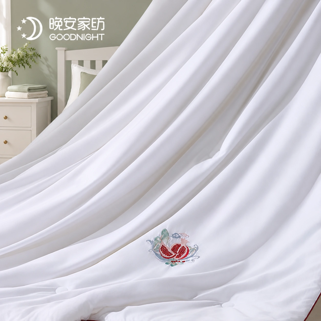 Jinyu Liangyuan Mulberry Silk Quilt: Sage guest room · Scene illustration