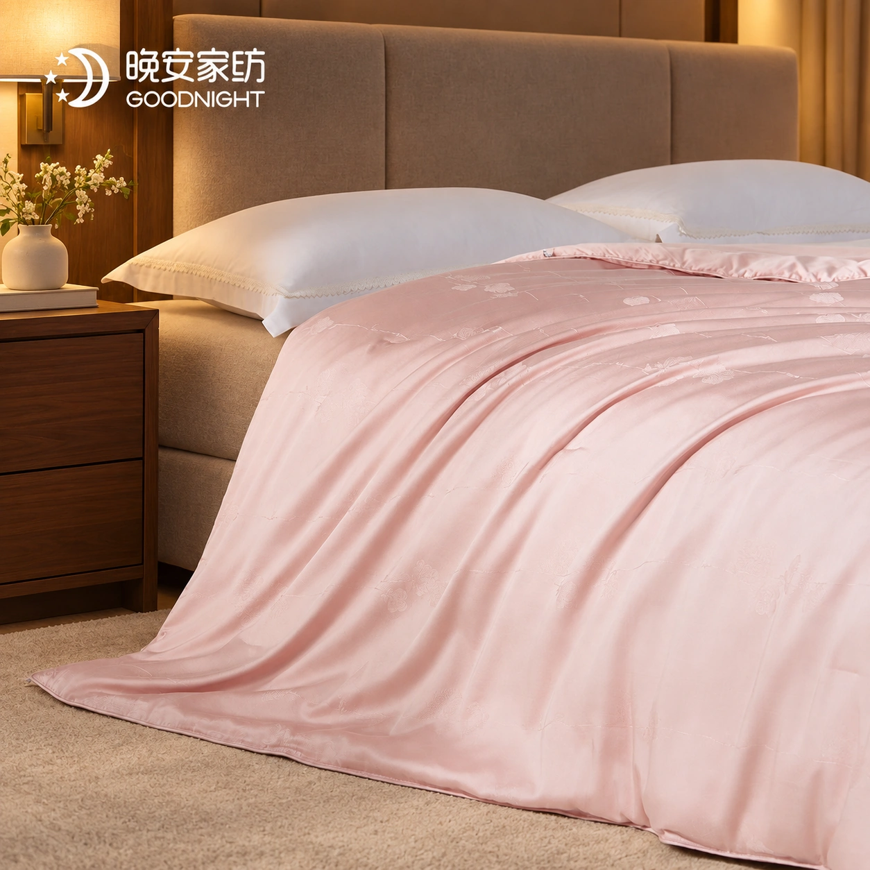 Meigui Miyu Mulberry Silk Spring/Autumn Quilt: Warm hotel bedroom · Scene illustration