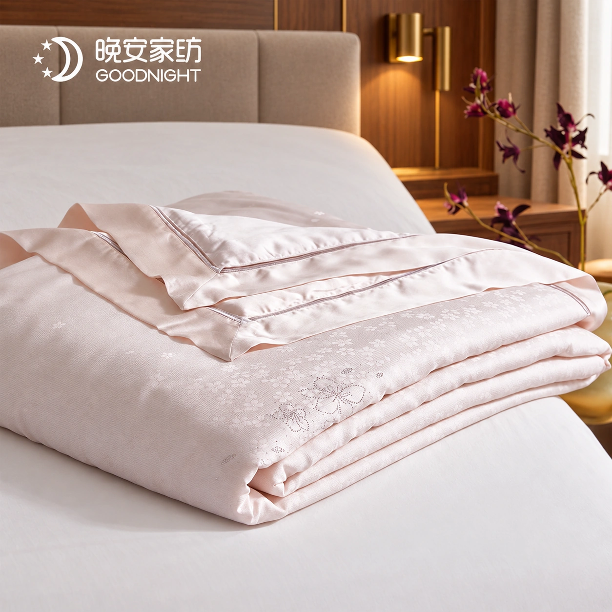 Nicai Tiansi Canbao Summer Quilt — Pink: Hotel room · Scene illustration