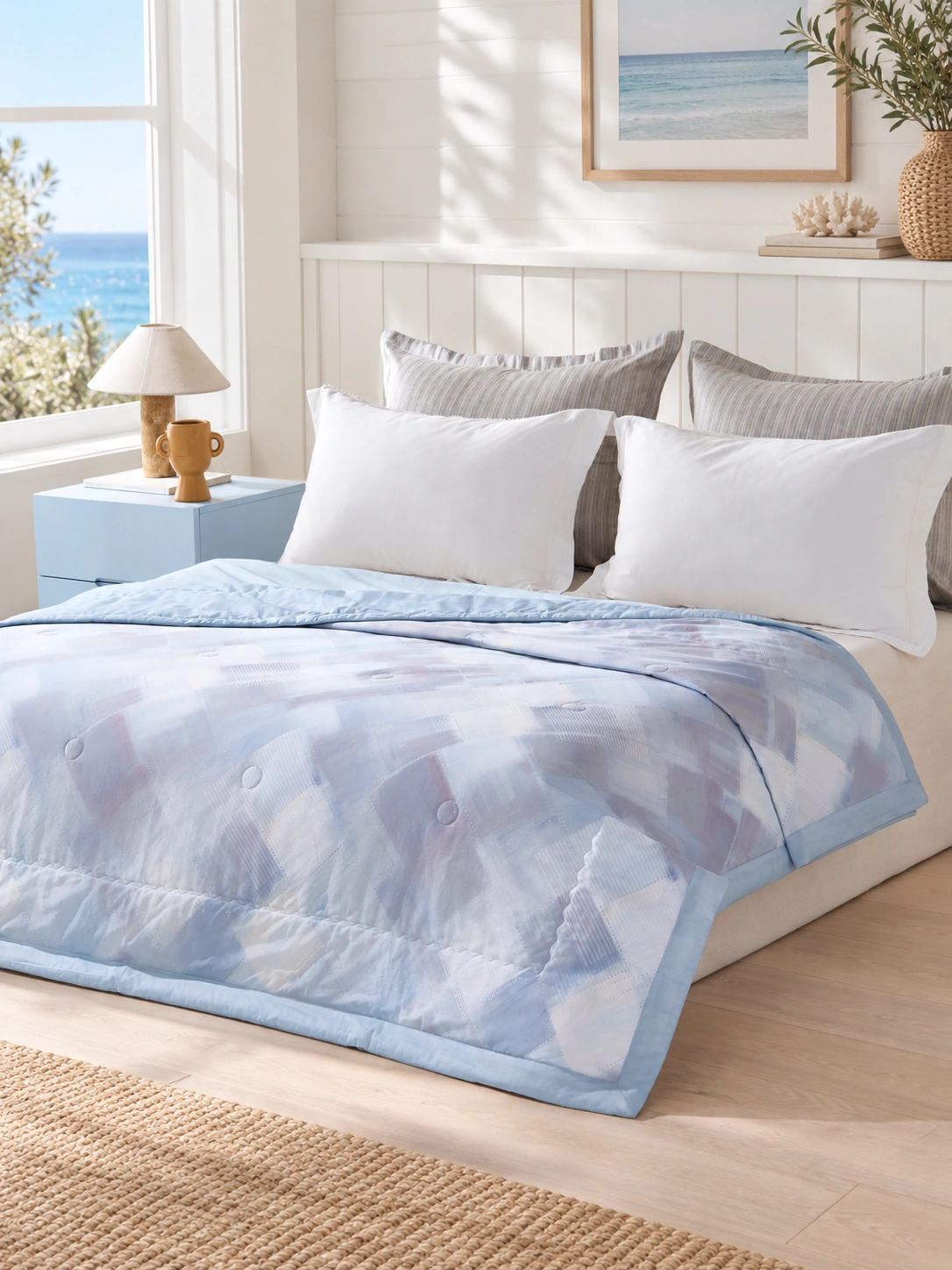 Qianlan Geyun Tiansi-Cotton Summer Quilt: Coastal villa bedroom