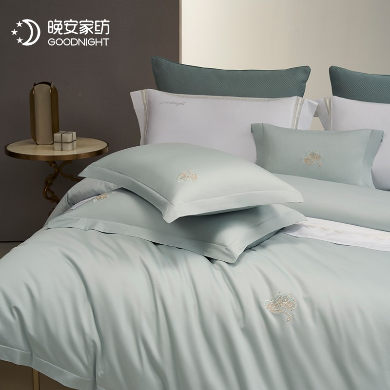 Pingbu Qingyun Four-Piece Bedding Set