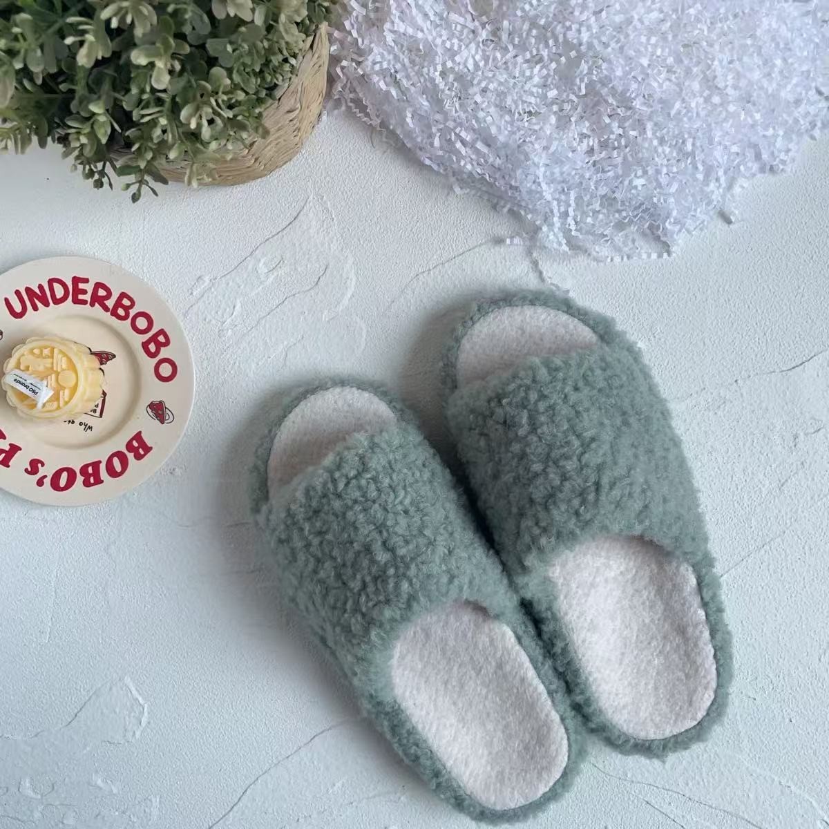 Slippers style reference (supplier source image)