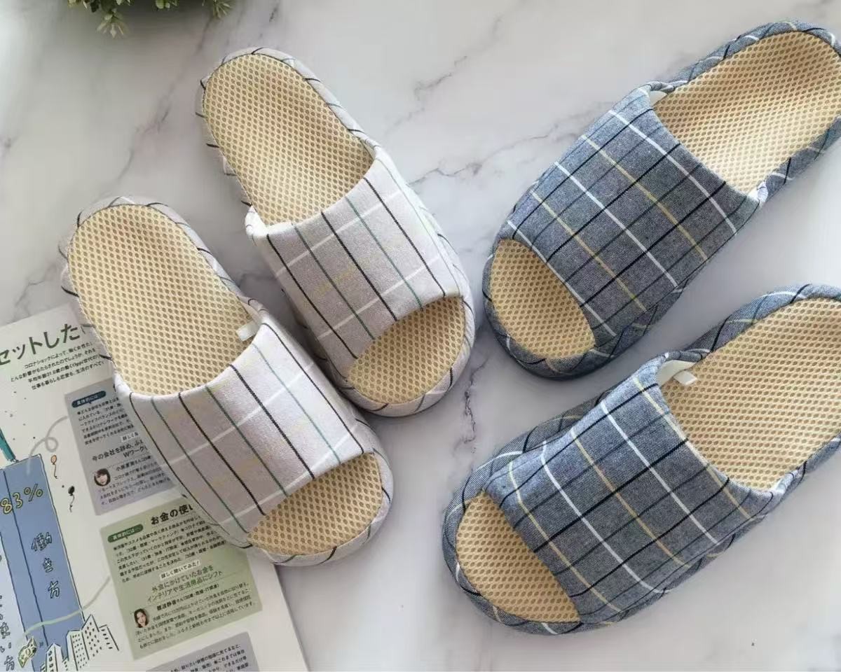 Slippers style reference (supplier source image)